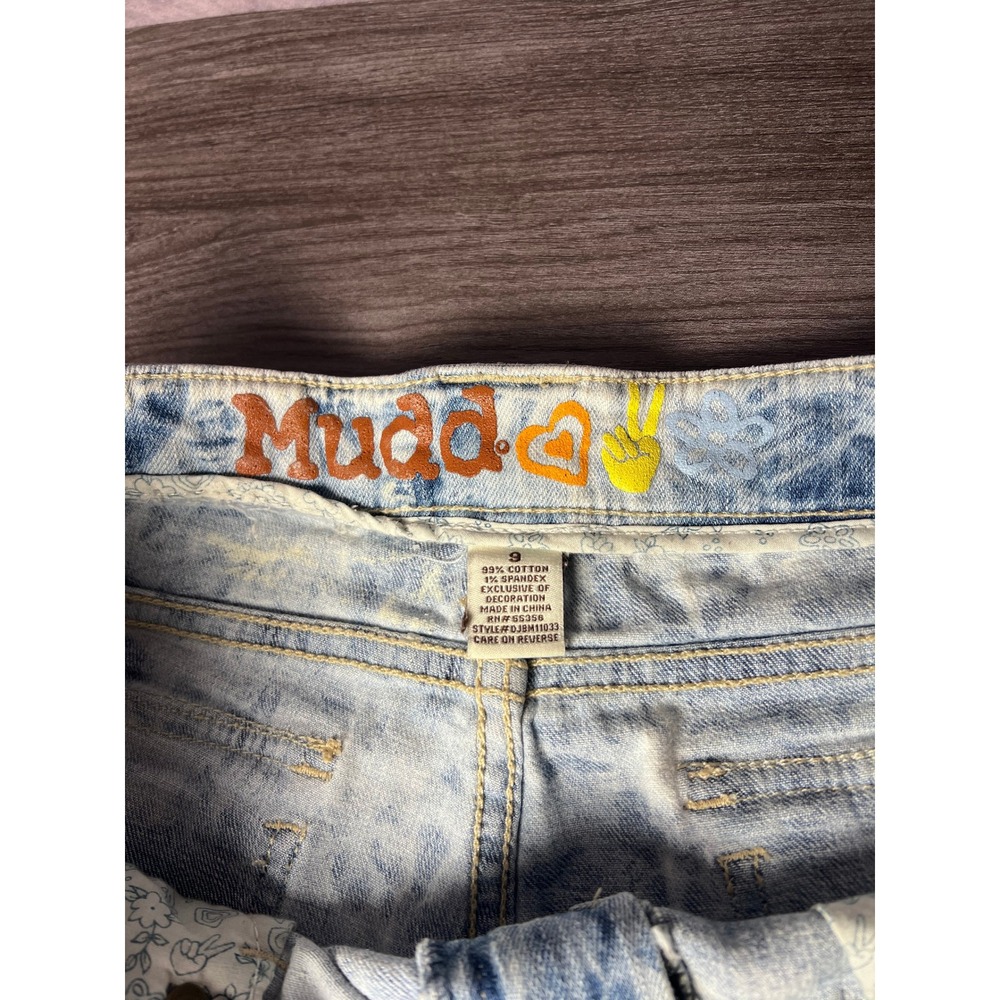 Vintage Y2K Mudd Acid Wash Denim Shorts Low Rise Size 9 Distressed - Picture 3 of 7